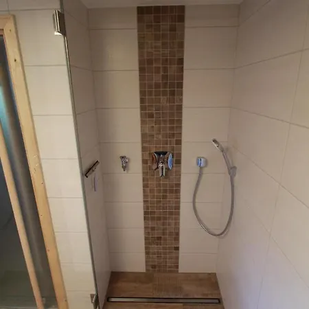 Oberlausitzer Mit Sauna -gebirgshaeusl Oybin- Zittauer Gebirge * Kurort Oybin