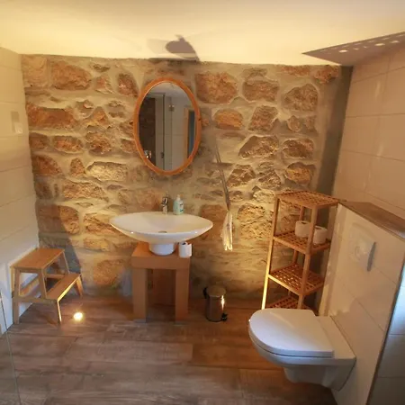 Tatil Evi Oberlausitzer Mit Sauna -gebirgshaeusl Oybin- Zittauer Gebirge