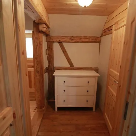 Oberlausitzer Mit Sauna -gebirgshaeusl Oybin- Zittauer Gebirge Kurort Oybin