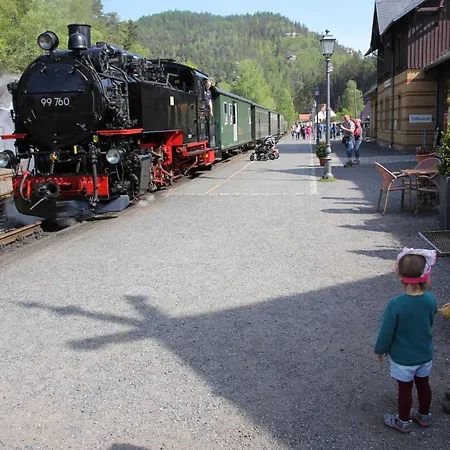 Oberlausitzer Ferienhaus mit Sauna -Gebirgshäusl Oybin- Zittauer Gebirge