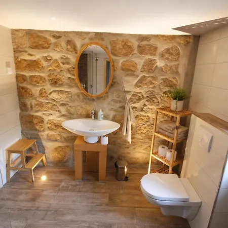 Oberlausitzer Mit Sauna -gebirgshaeusl Oybin- Zittauer Gebirge Сasa de vacaciones *