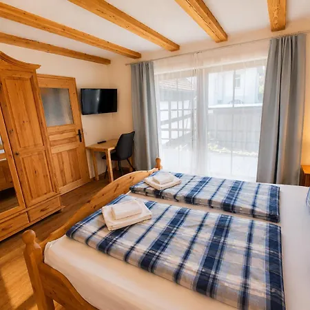 Oberlausitzer Mit Sauna -gebirgshaeusl Oybin- Zittauer Gebirge Tatil Evi