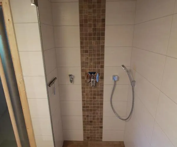 Oberlausitzer Gebirgshaeusl * كورورت أوبين