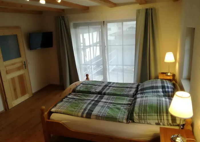 Oberlausitzer Gebirgshaeusl بيت للعطل كورورت أوبين